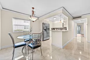 205 Flanders E, Delray Beach, FL 33484 - Photo 2