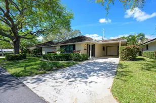 11335 12 Oaks Way, North Palm Beach, FL 33408 - Photo 2