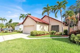 13 Ironwood Way N, Palm Beach Gardens, FL 33418 - Photo 2