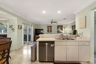 5525 NW 54th Cir, Coconut Creek, FL 33073 - Photo 8
