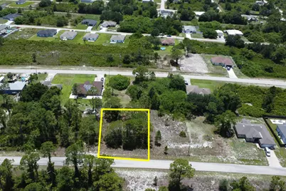 518 Cottonwood Avenue S, Lehigh Acres, FL 33974 - Photo 4