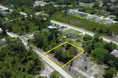 518 Cottonwood Avenue S, Lehigh Acres, FL 33974 - Photo 2