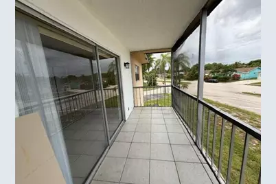 9272 SW 3rd Street #409, Boca Raton, FL 33428 - Photo 4