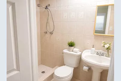 1067 Iroquois Avenue, Fort Lauderdale, FL 33312 - Photo 8