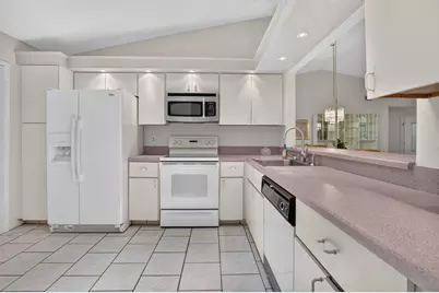 10546 Beach Palm Court #B, Boynton Beach, FL 33437 - Photo 8