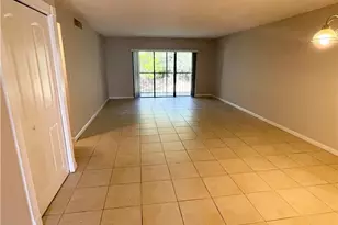 197 Lakeview Dr, Weston, FL 33326 - Photo 8