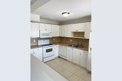 197 Lakeview Drive #202, Weston, FL 33326 - Photo 6