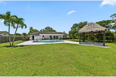 7635 Oakmont Drive, Lake Worth, FL 33467 - Photo 8