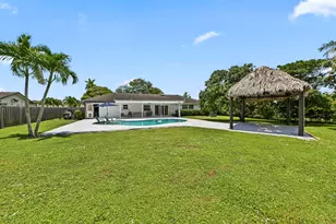7635 Oakmont Dr, Lake Worth, FL 33467 - Photo 8