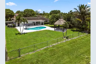 7635 Oakmont Drive, Lake Worth, FL 33467 - Photo 6
