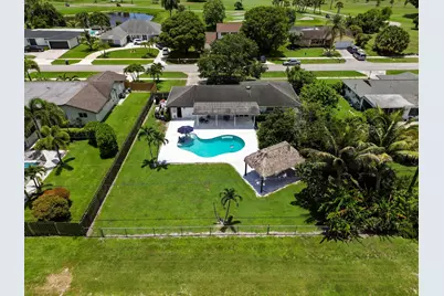 7635 Oakmont Drive, Lake Worth, FL 33467 - Photo 32