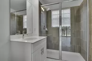 540 NE 14th Ct, Fort Lauderdale, FL 33304 - Photo 6
