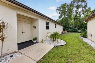 20974 Concord Green Dr E, Boca Raton, FL 33433 - Photo 6