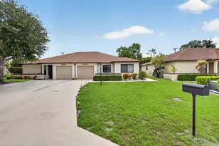 20974 Concord Green Dr E, Boca Raton, FL 33433 - Photo 2