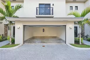 1036 NE 33rd St, Oakland Park, FL 33334 - Photo 26