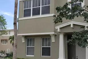 447 Corte Madera Ln, West Palm Beach, FL 33401 - Photo 2