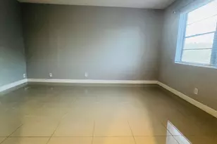 9235 SW 8th St, Boca Raton, FL 33428 - Photo 8