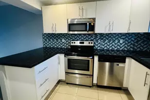 9235 SW 8th St, Boca Raton, FL 33428 - Photo 1