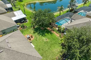 8110 Westfield Cir, Vero Beach, FL 32966 - Photo 2