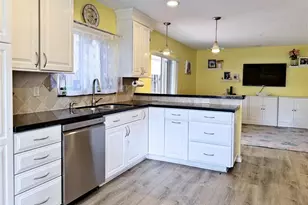 1020 NW 107th Ave, Plantation, FL 33322 - Photo 10