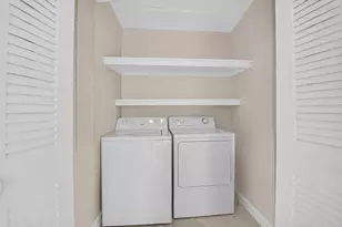 323 Capri G, Delray Beach, FL 33484 - Photo 16