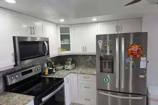12052 Basin St S, Wellington, FL 33414 - Photo 4
