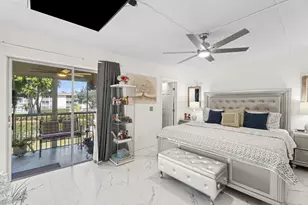 200 Village Green Cir E, Palm Springs, FL 33461 - Photo 12