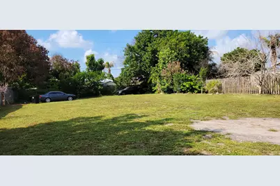702 SW Colleen Avenue, Port Saint Lucie, FL 34983 - Photo 4