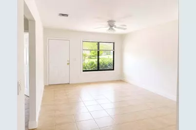 9202 E Highland Pines Boulevard, Palm Beach Gardens, FL 33418 - Photo 2