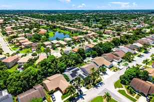 5477 Queenship Ct, Greenacres, FL 33463 - Photo 32