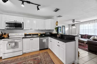1427 NE 30th Street, Pompano Beach, FL 33064 - Photo 4