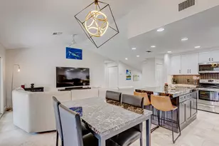 13 Lexington Ln E, Palm Beach Gardens, FL 33418 - Photo 24