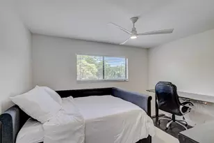 13 Lexington Ln E, Palm Beach Gardens, FL 33418 - Photo 32