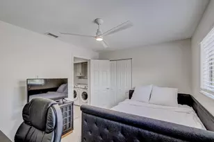13 Lexington Ln E, Palm Beach Gardens, FL 33418 - Photo 34