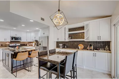 13 Lexington Lane E #F, Palm Beach Gardens, FL 33418 - Photo 22