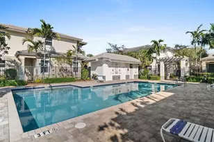 6989 Pines Cir, Coconut Creek, FL 33073 - Photo 18