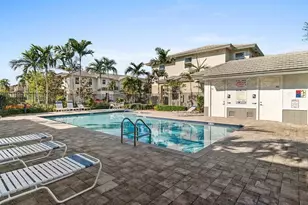 6989 Pines Cir, Coconut Creek, FL 33073 - Photo 16