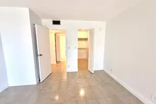1000 Parkview Dr, Hallandale Beach, FL 33009 - Photo 18