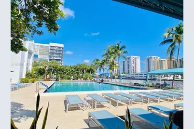 1000 Parkview Drive #316, Hallandale Beach, FL 33009 - Photo 4