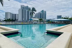 1000 Parkview Dr, Hallandale Beach, FL 33009 - Photo 6