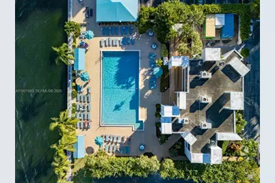 1000 Parkview Drive #316, Hallandale Beach, FL 33009 - Photo 2