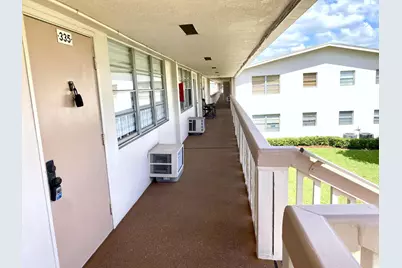 335 Farnham P, Deerfield Beach, FL 33442 - Photo 24