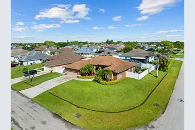1702 SW Comfort Street, Port Saint Lucie, FL 34987 - Photo 6
