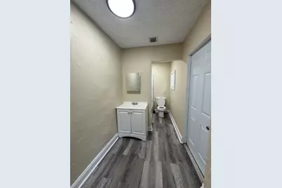 2881 NW 11th Place, Fort Lauderdale, FL 33311 - Photo 16