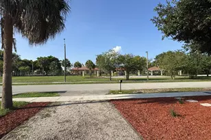 2881 NW 11th Pl, Fort Lauderdale, FL 33311 - Photo 22