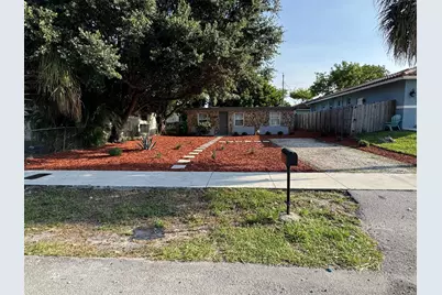 2881 NW 11th Place, Fort Lauderdale, FL 33311 - Photo 2