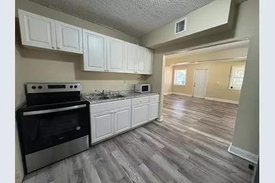 2881 NW 11th Place, Fort Lauderdale, FL 33311 - Photo 8
