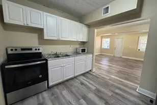 2881 NW 11th Pl, Fort Lauderdale, FL 33311 - Photo 8
