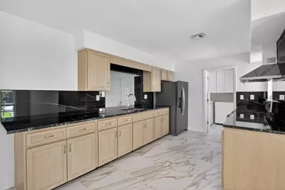 5731 NE 17th Terrace, Fort Lauderdale, FL 33334 - Photo 8