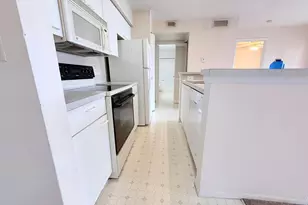 4799 Via Palm Lakes, West Palm Beach, FL 33417 - Photo 4